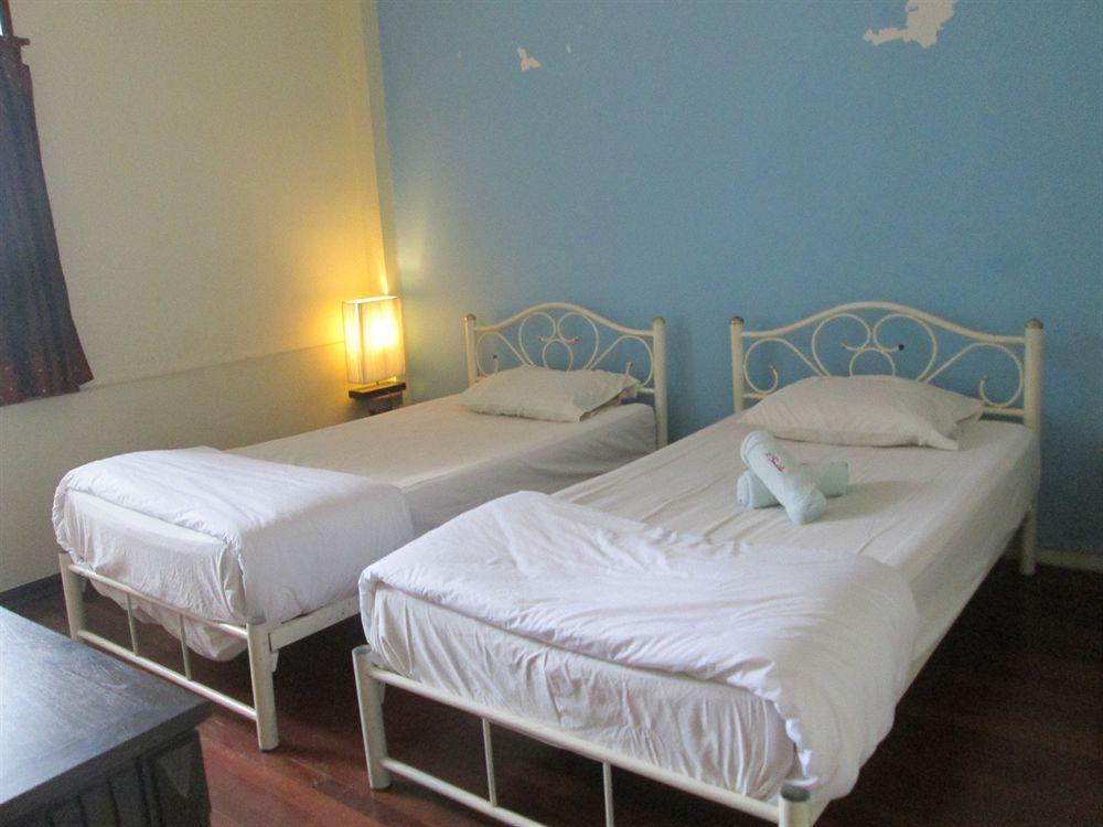 Smile House Guesthouse チエンマイ エクステリア 写真