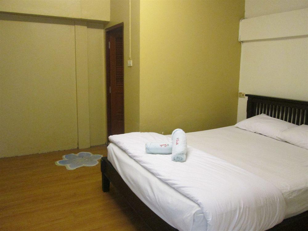 Smile House Guesthouse チエンマイ エクステリア 写真
