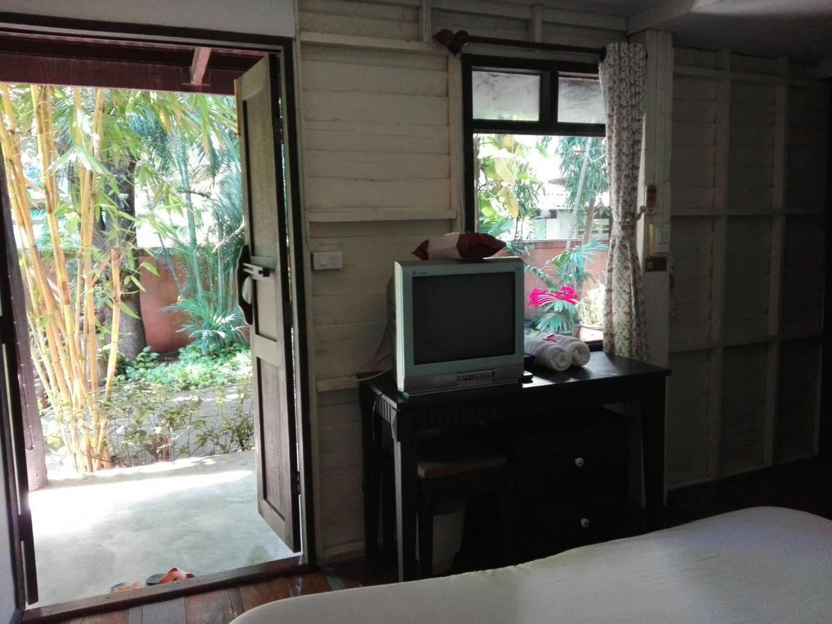 Smile House Guesthouse チエンマイ エクステリア 写真